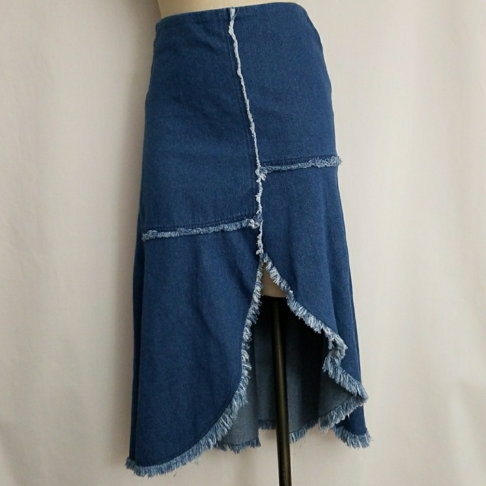 NWOT Zara Denim Frayed Slit Midi Skirt Siz… - Picture 2 of 8